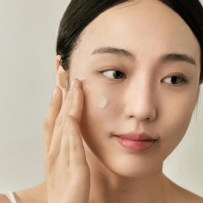 Light On Serum: Centella + Vitamin C - 30 ml