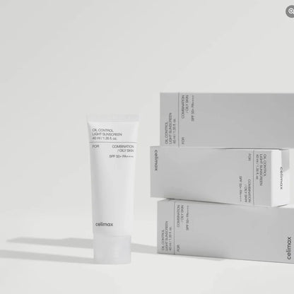 Oil Control Light Sunscreen (SPF50+ PA++++) - 40 ml